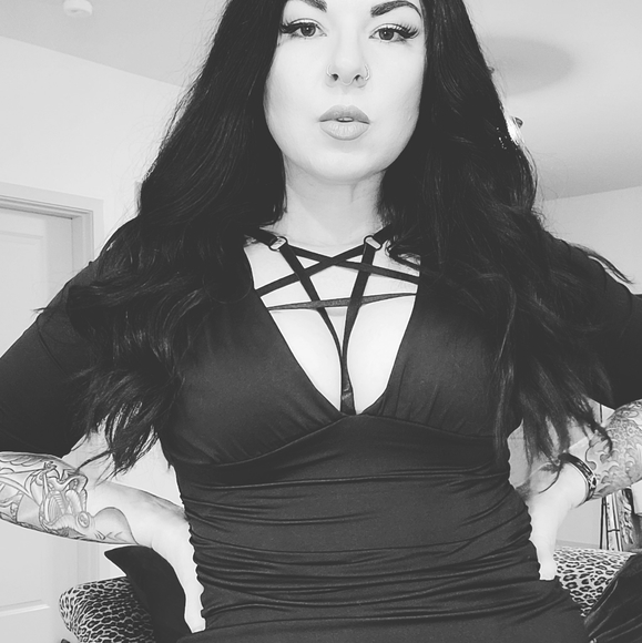 Meet your Posher, ShamelessGrace - Picture 5 of 10